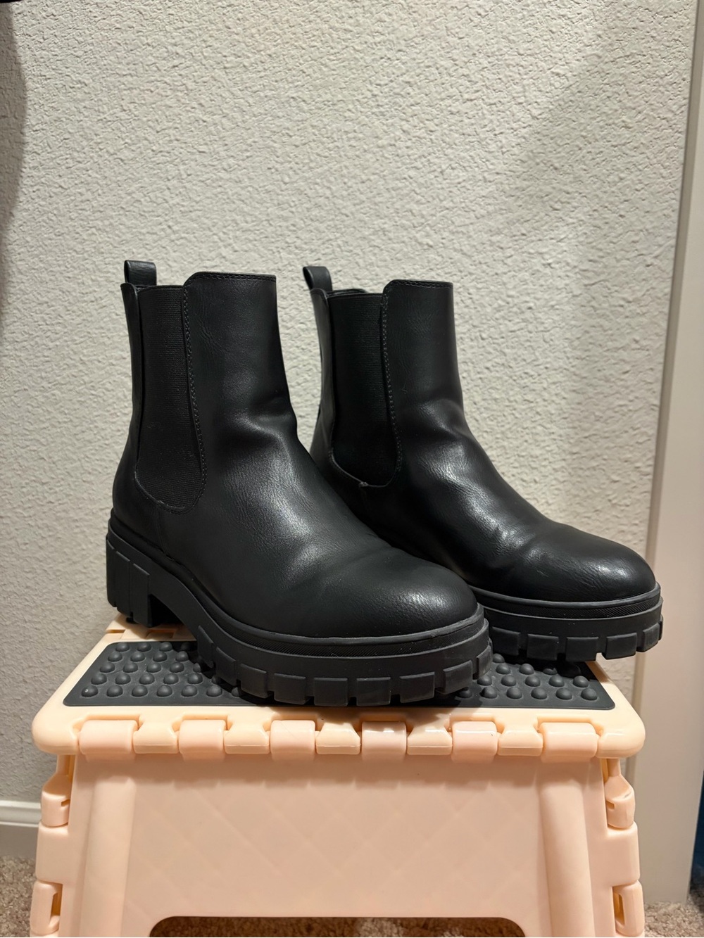 Girls' Black Chelsea Boots